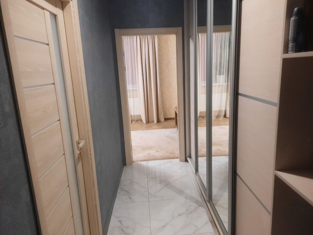 Продажа 2-комнатной квартиры 57 м²