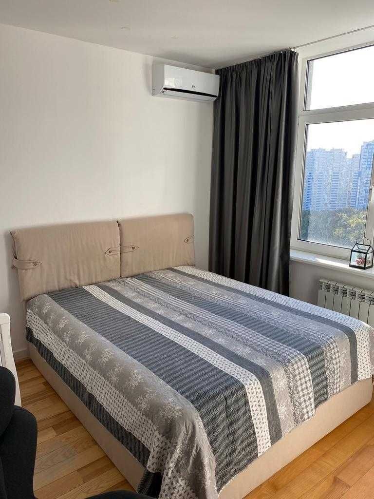 Продажа 2-комнатной квартиры 75 м²