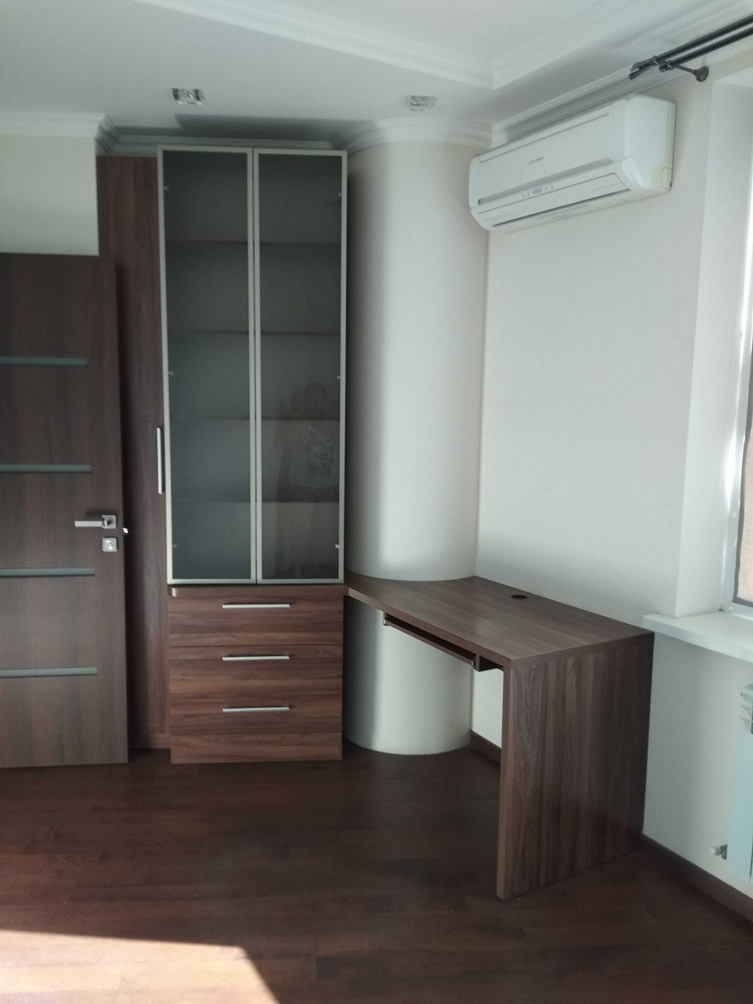 Продаж 3-кімнатної квартири 76 м²