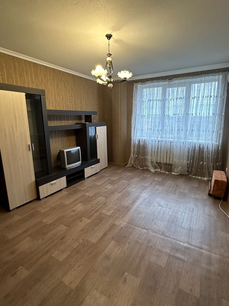 Продаж 1-кімнатної квартири 42 м²