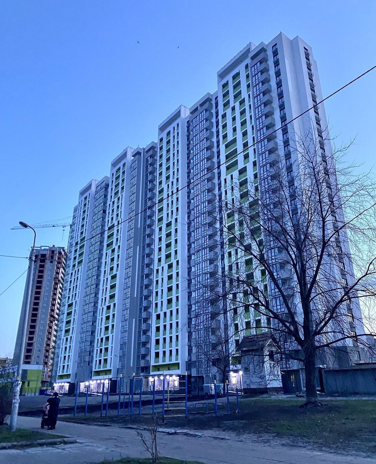 Продажа 2-комнатной квартиры 64 м²