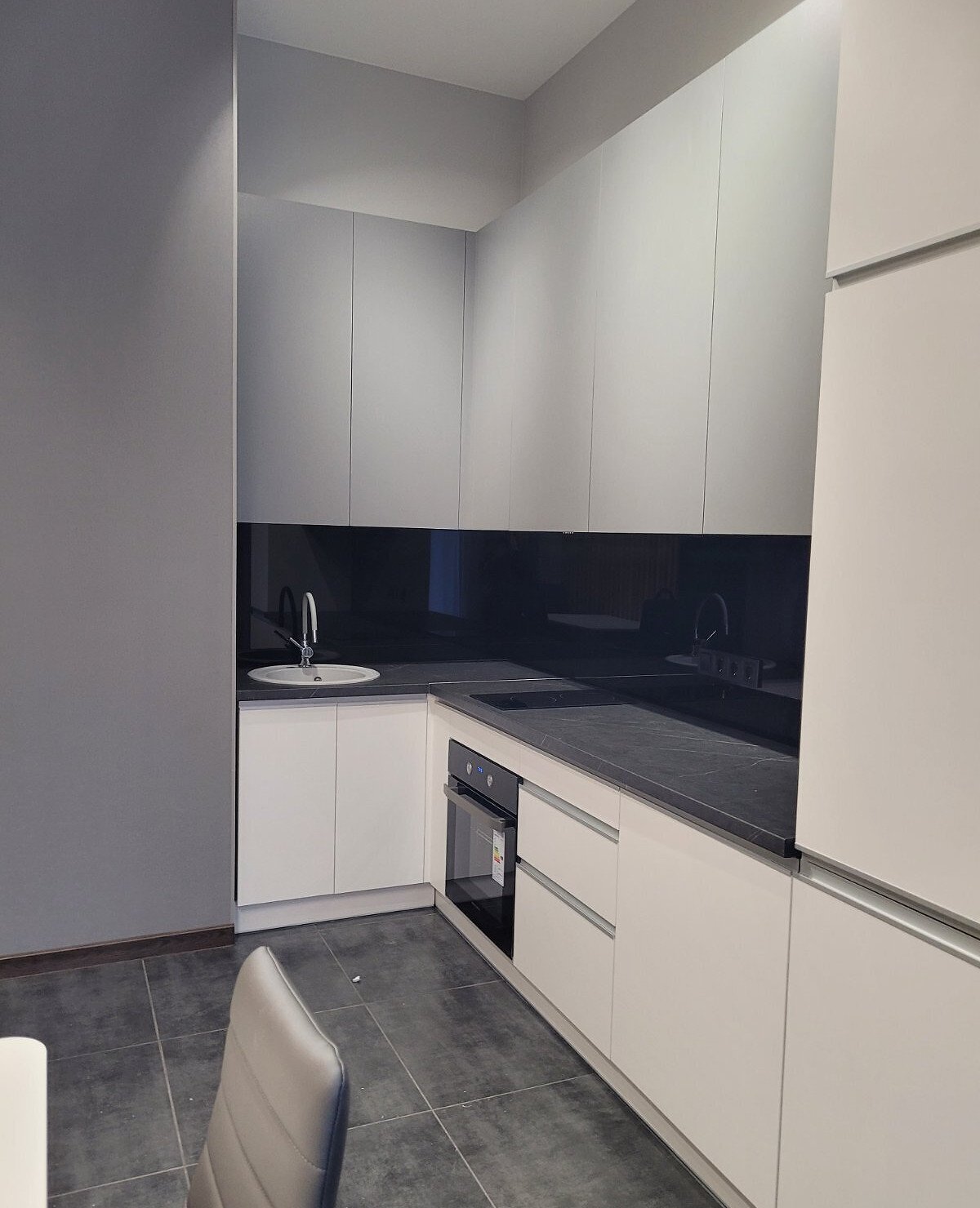 Продажа 3-комнатной квартиры 195 м²