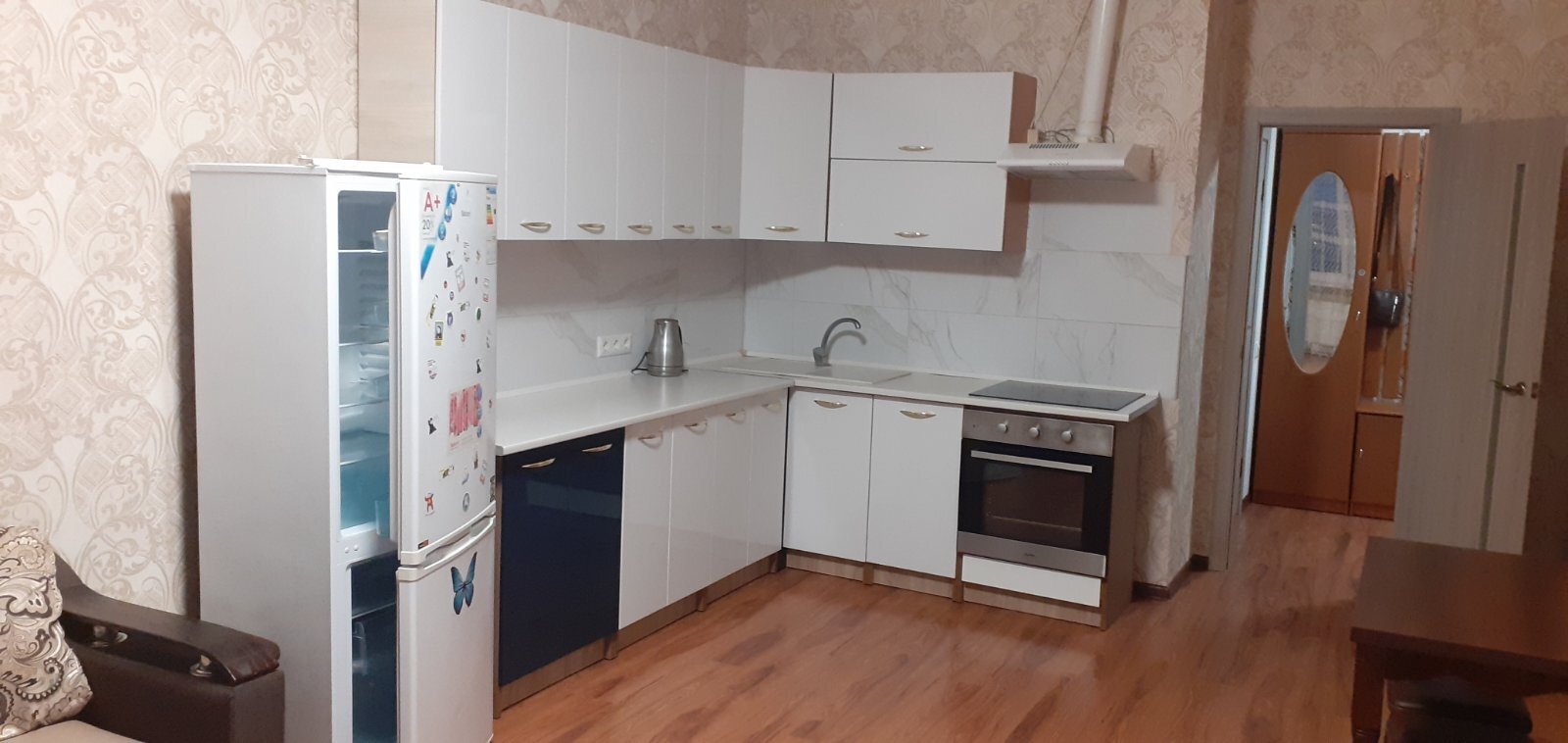 Продаж 1-кімнатної квартири 53 м²