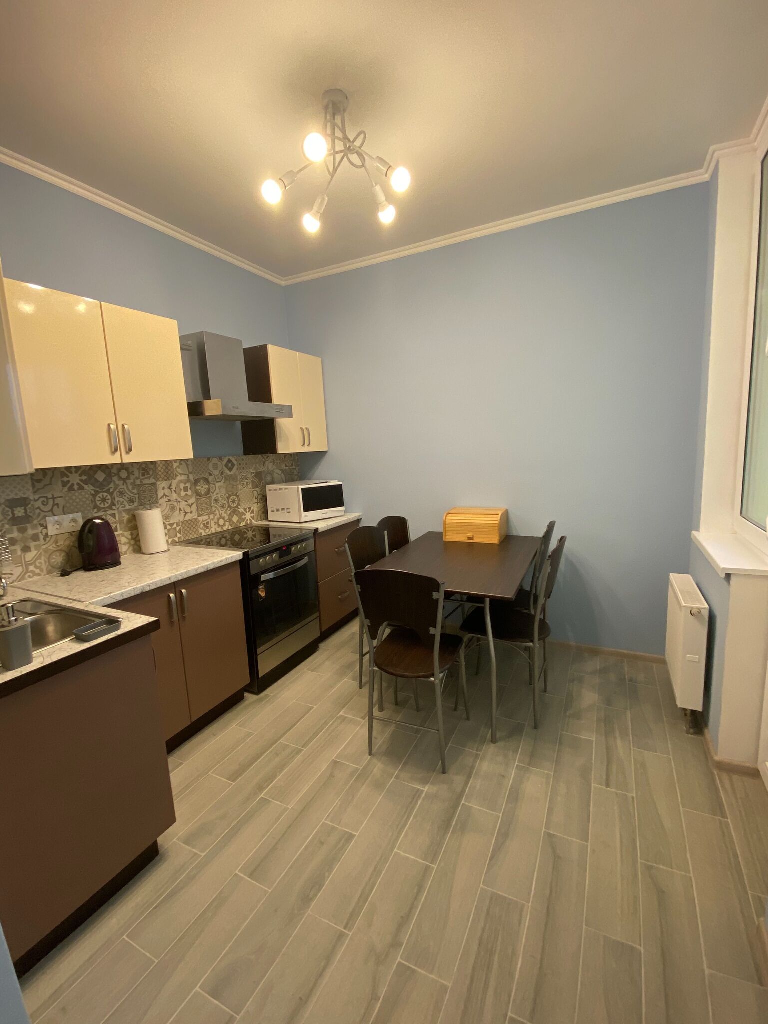 Продаж 1-кімнатної квартири 37 м²