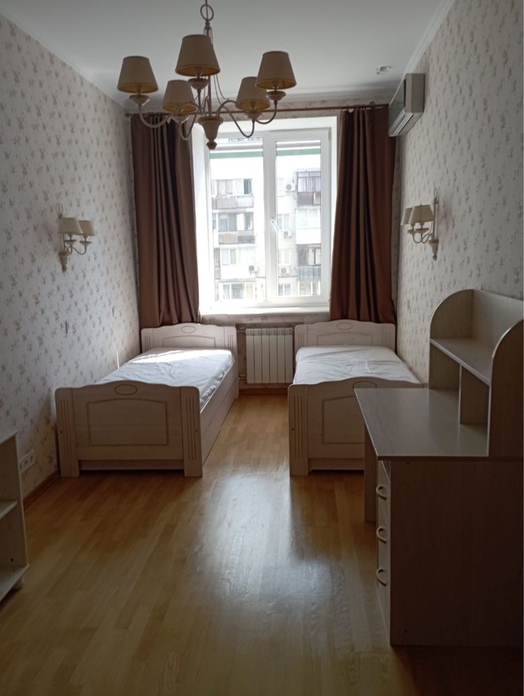 Продаж 2-кімнатної квартири 77 м²