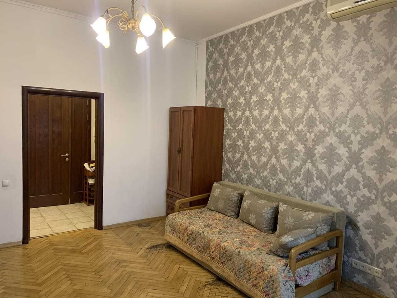 Продажа 2-комнатной квартиры 66 м²