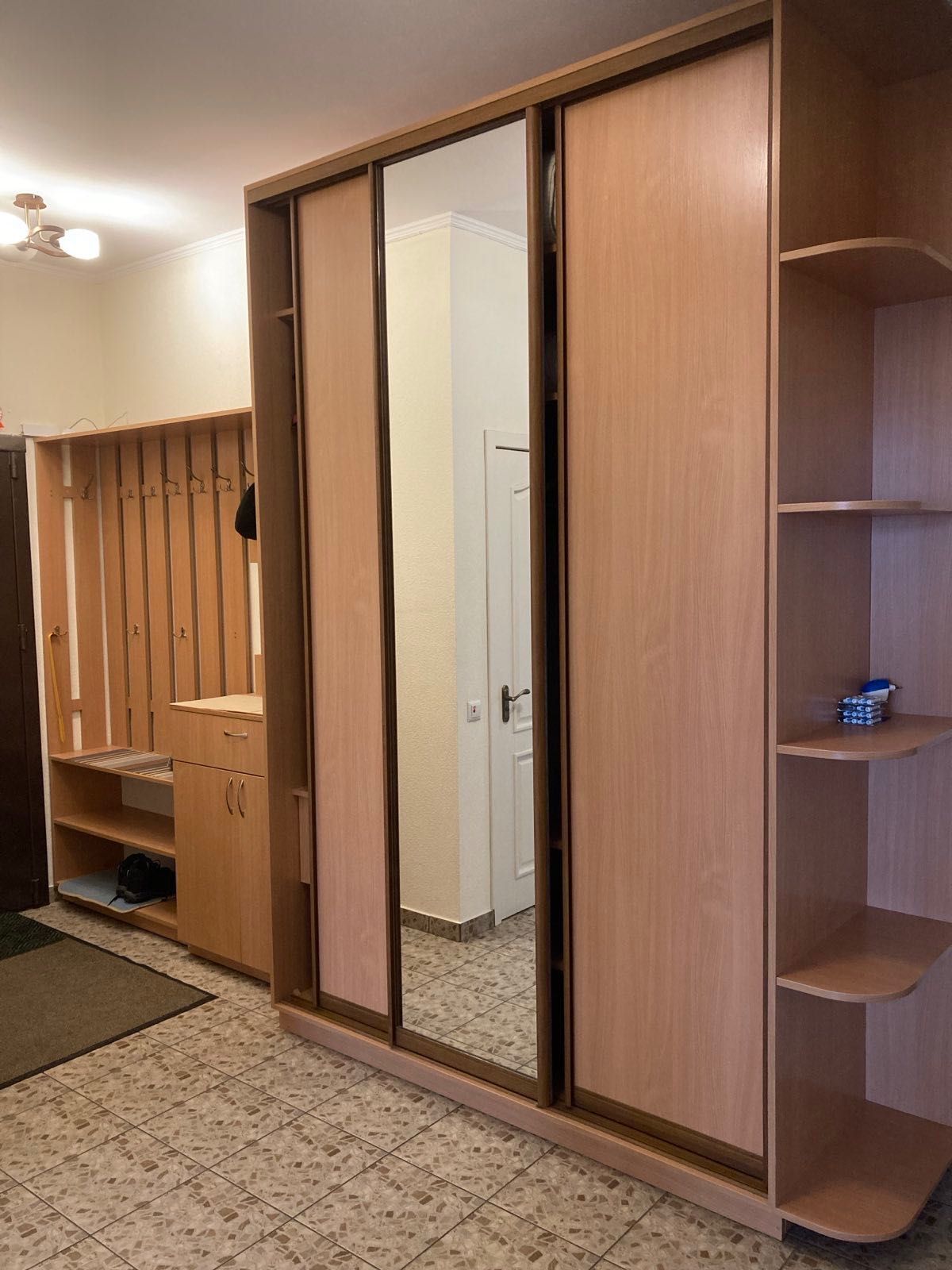 Продаж 2-кімнатної квартири 84 м²