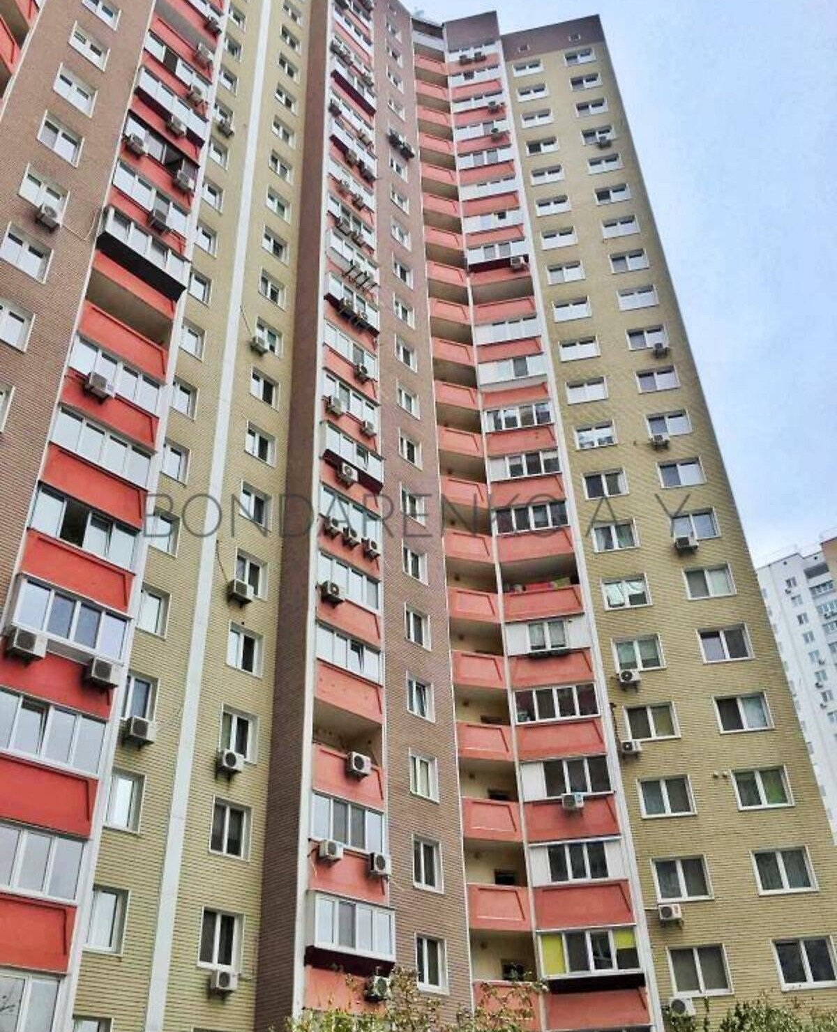 Продаж 2-кімнатної квартири 74 м²