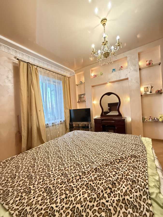 Аренда 3-комнатной квартиры 105 м², Дмитриевская ул., 69