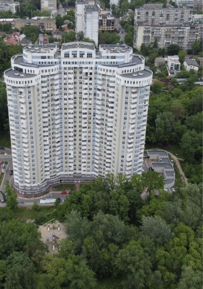 Продаж 2-кімнатної квартири 88 м²