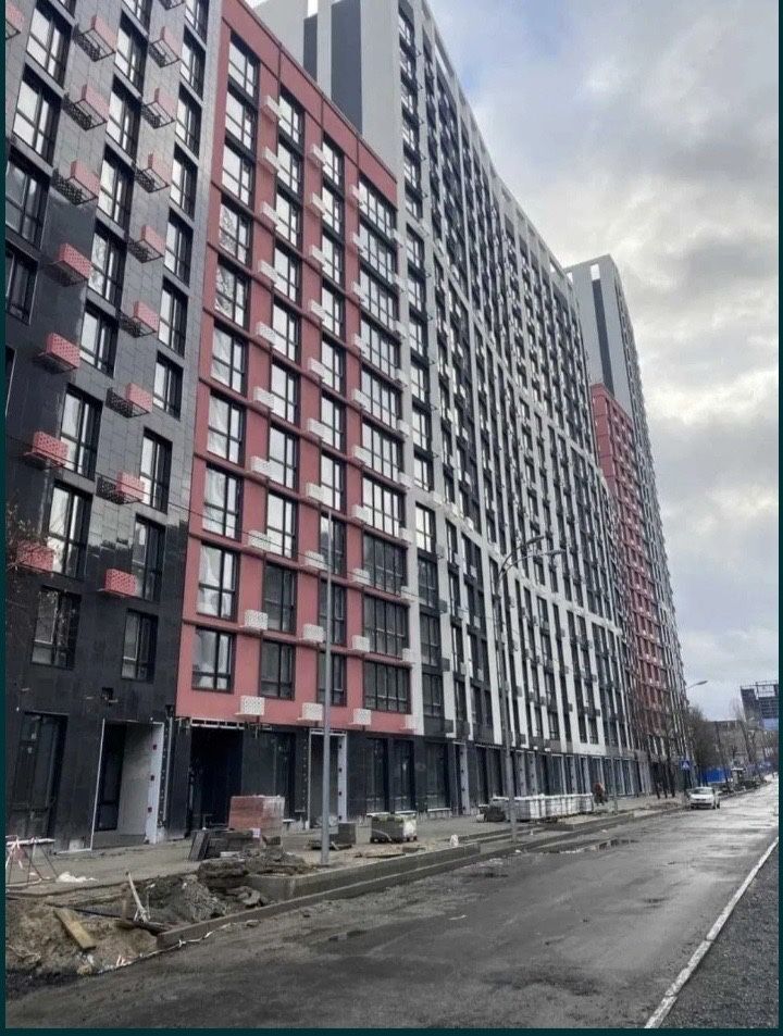 Продажа 1-комнатной квартиры 42 м²