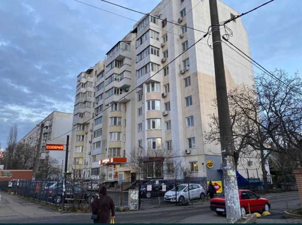 Продаж 5-кімнатної квартири 210.2 м², 40-річчя Оборони Одеси вул., Левітана, 79