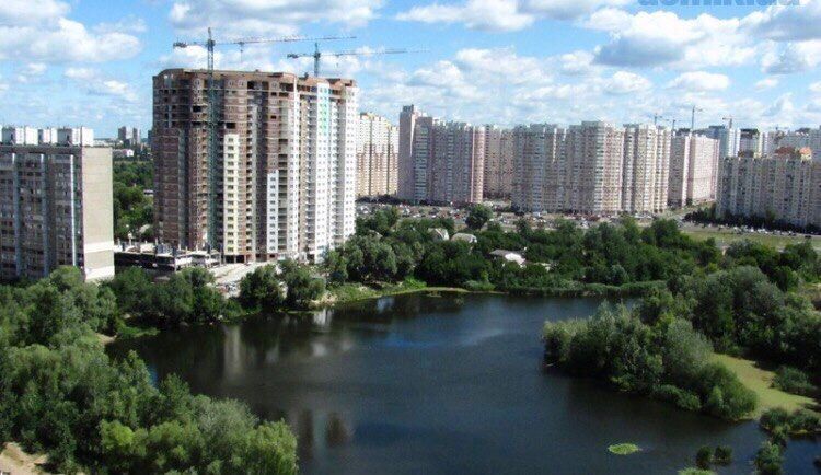 Продаж 3-кімнатної квартири 99 м²