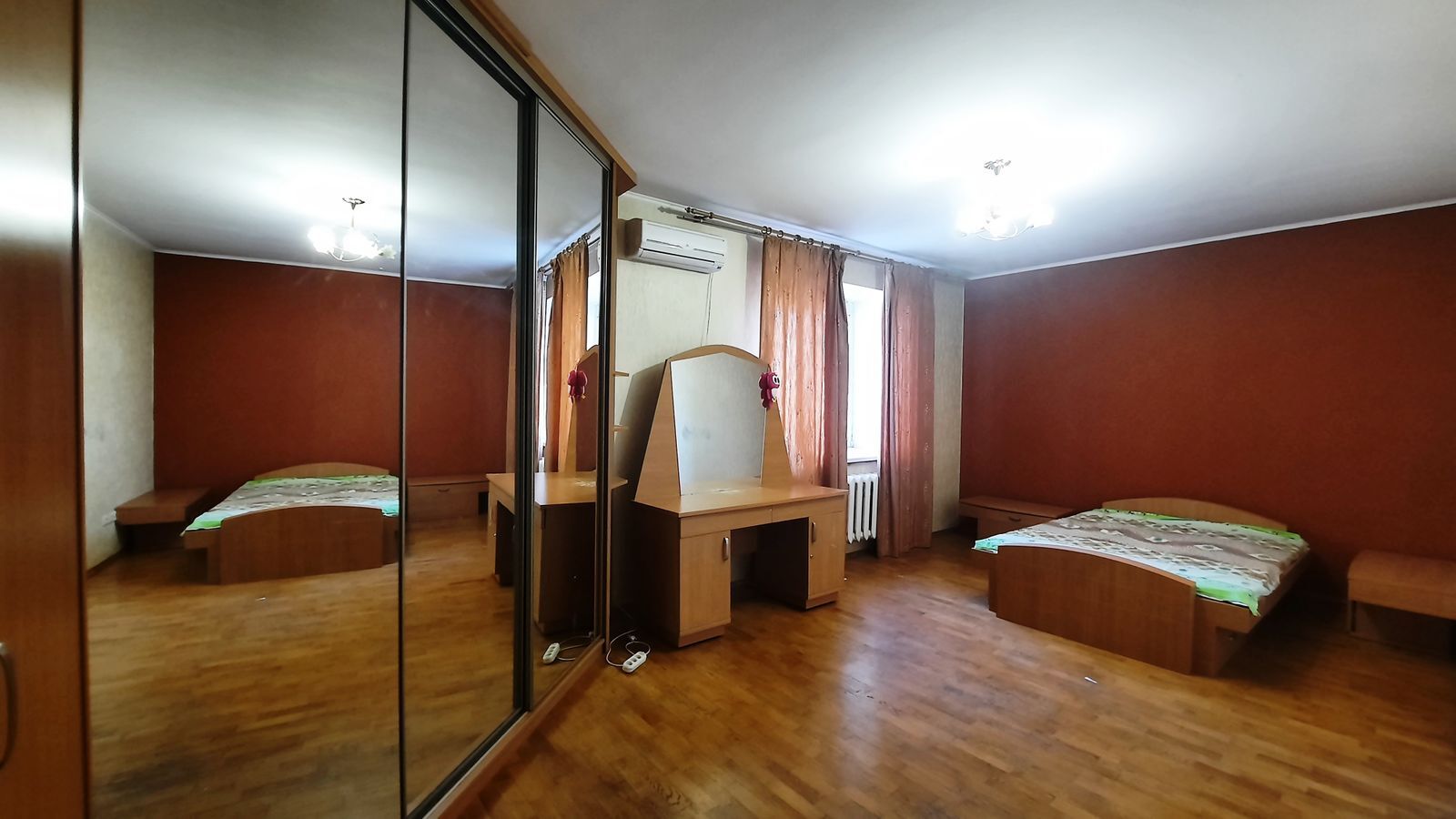 Продаж 3-кімнатної квартири 94 м²