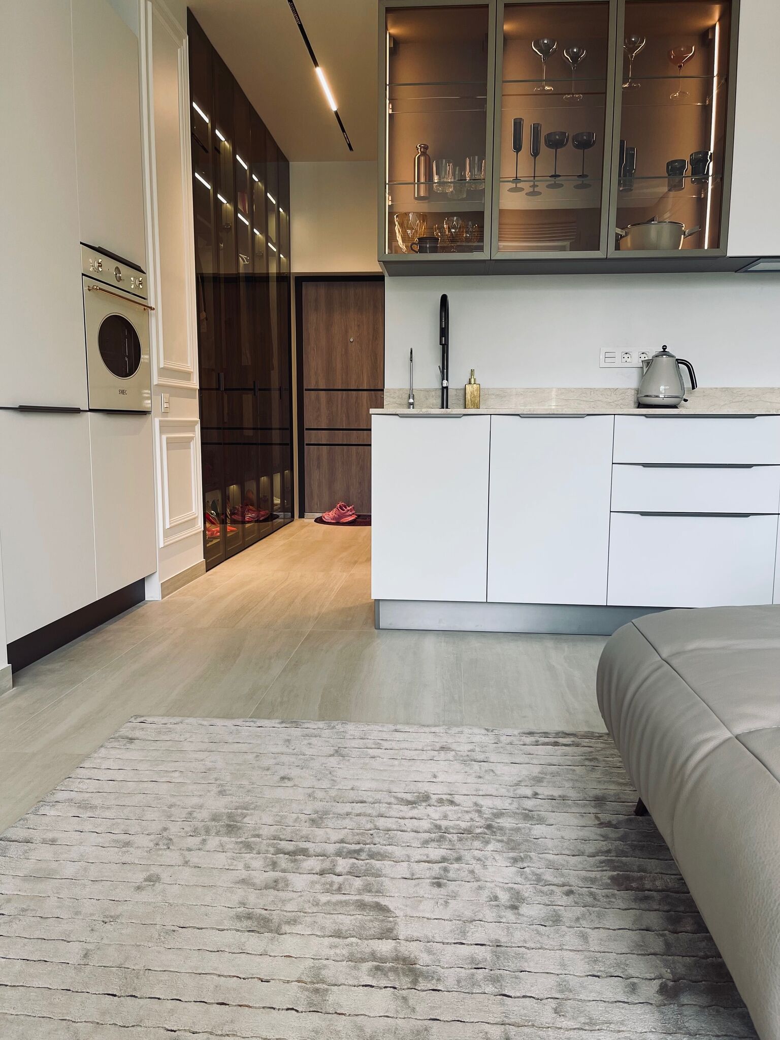 Продажа 1-комнатной квартиры 58 м²