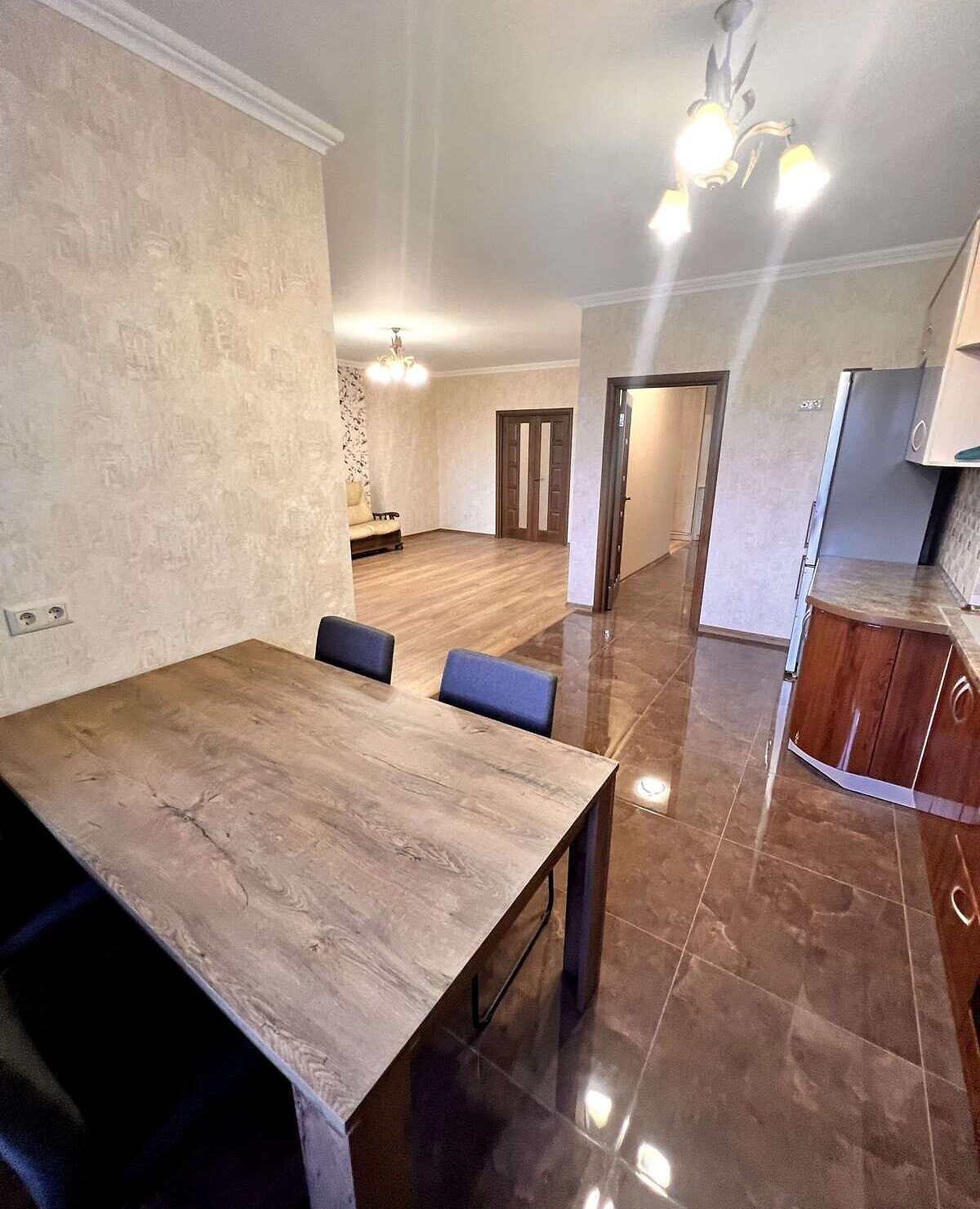 Продажа 3-комнатной квартиры 121 м²