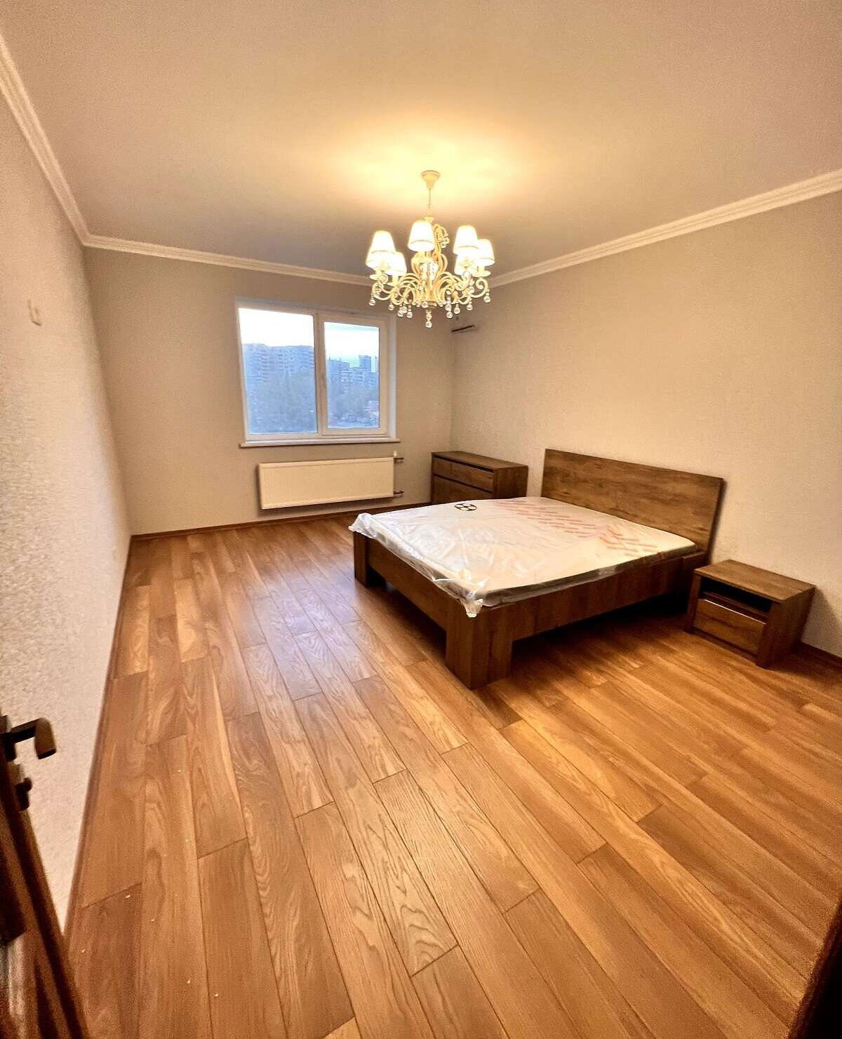 Продаж 3-кімнатної квартири 121 м²