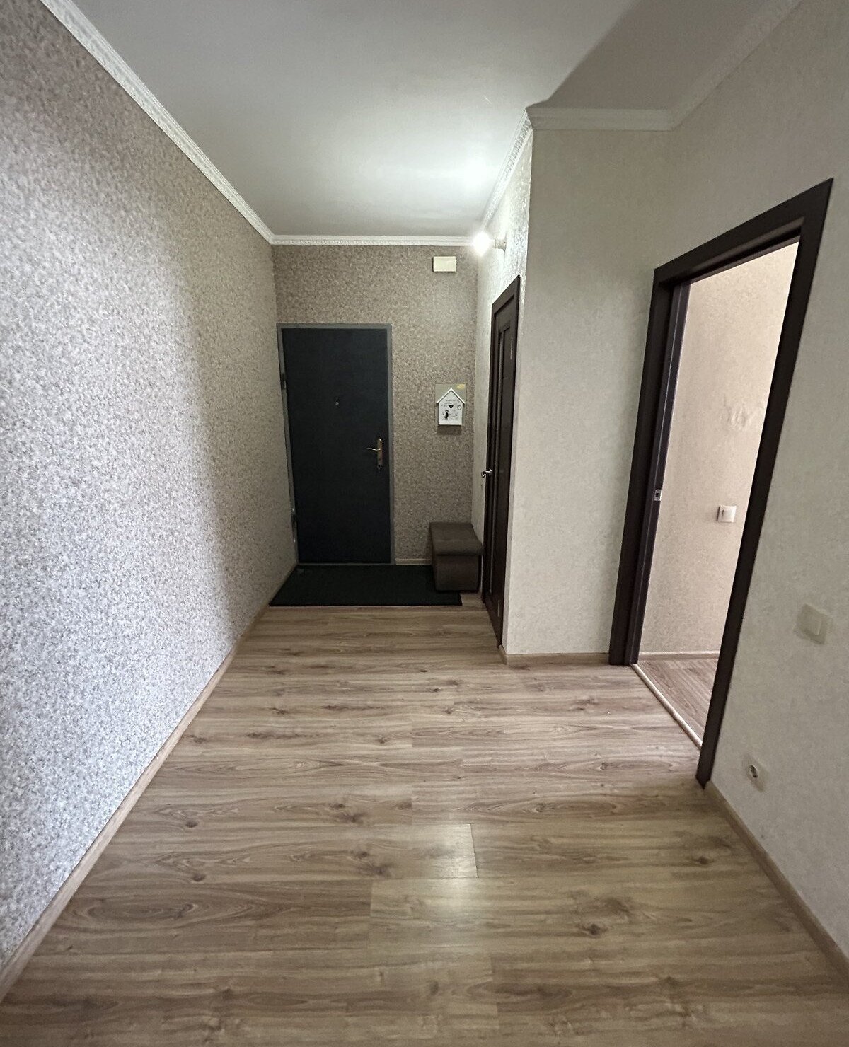 Продажа 2-комнатной квартиры 96 м²