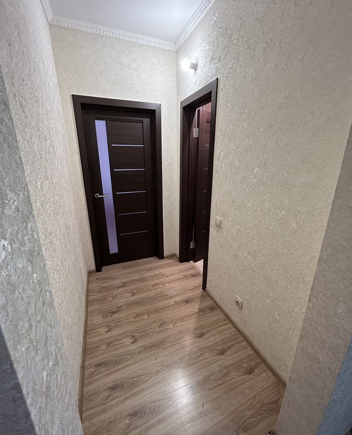 Продажа 2-комнатной квартиры 96 м²