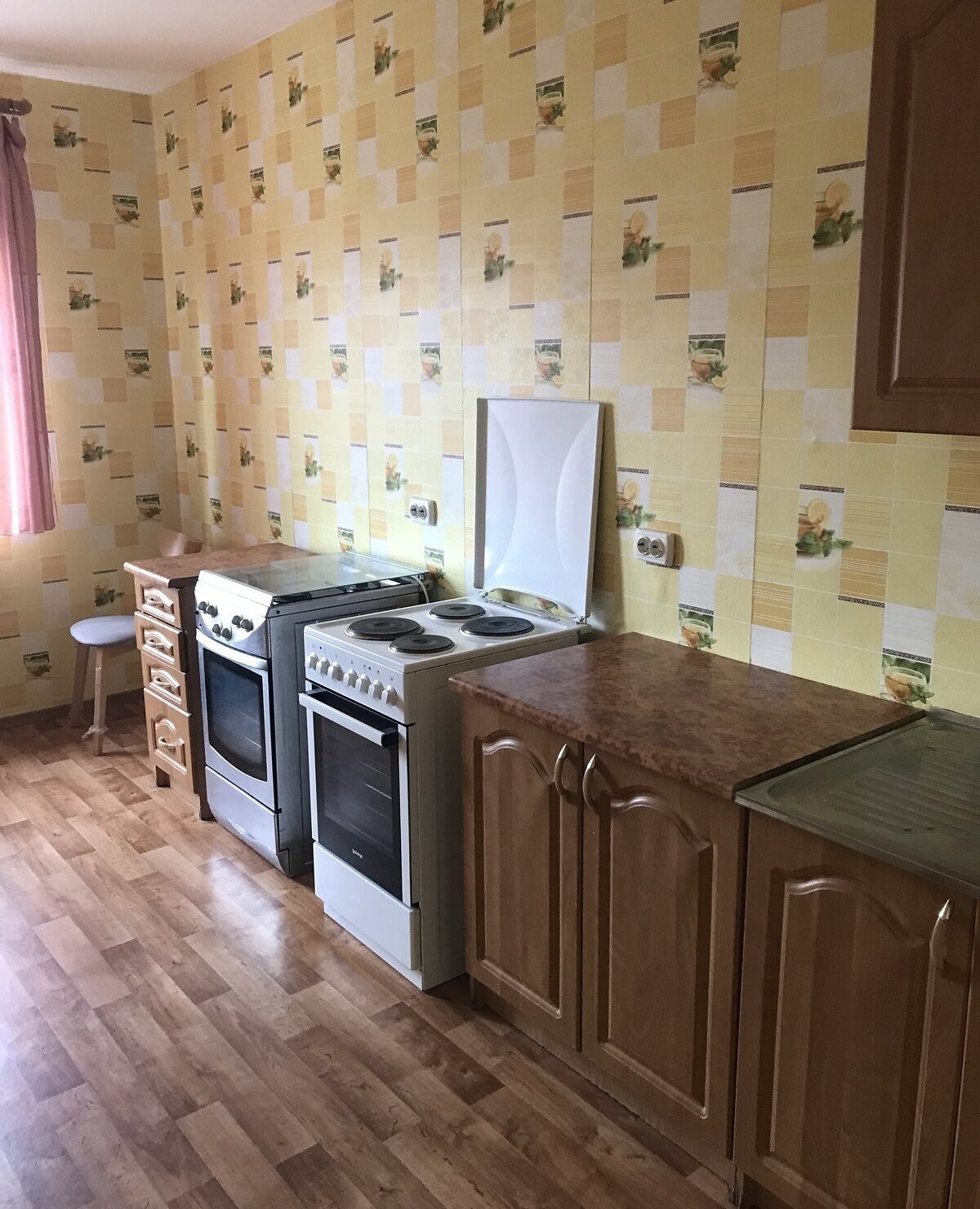 Продаж 2-кімнатної квартири 74 м²