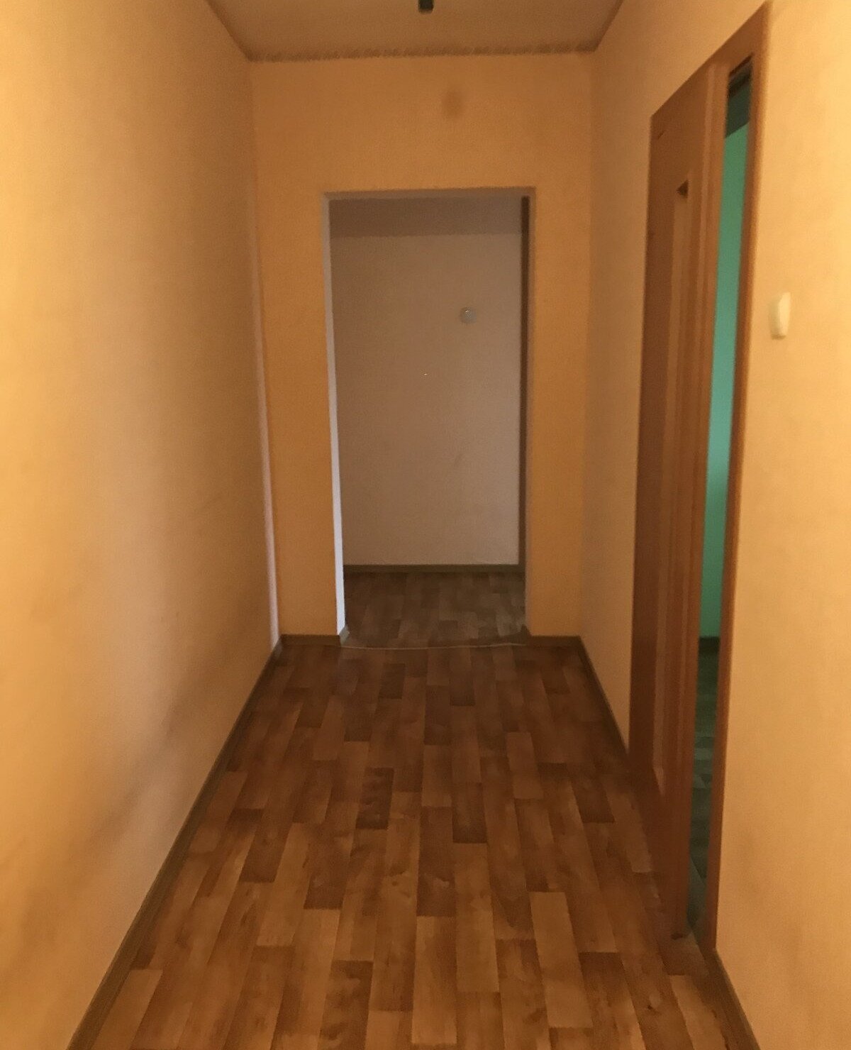 Продажа 2-комнатной квартиры 74 м²