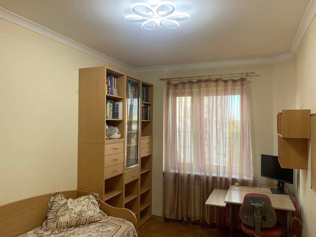 Аренда 3-комнатной квартиры 77 м², Тулузы ул., 7