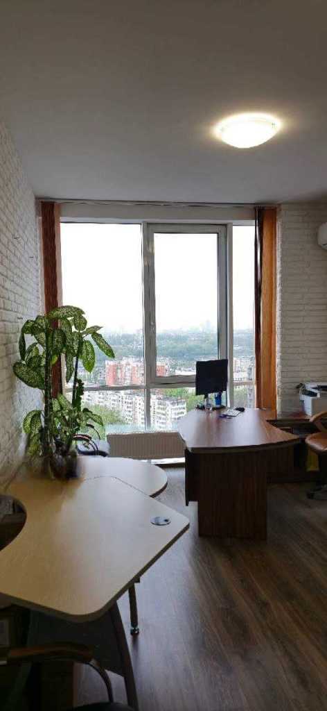 Продаж 2-кімнатної квартири 49 м², Перемоги просп., 26