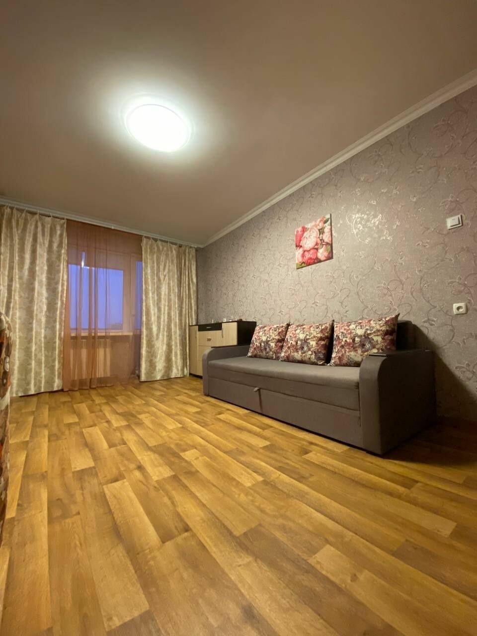 Продажа 1-комнатной квартиры 39 м², Тополь 1 ул., 3