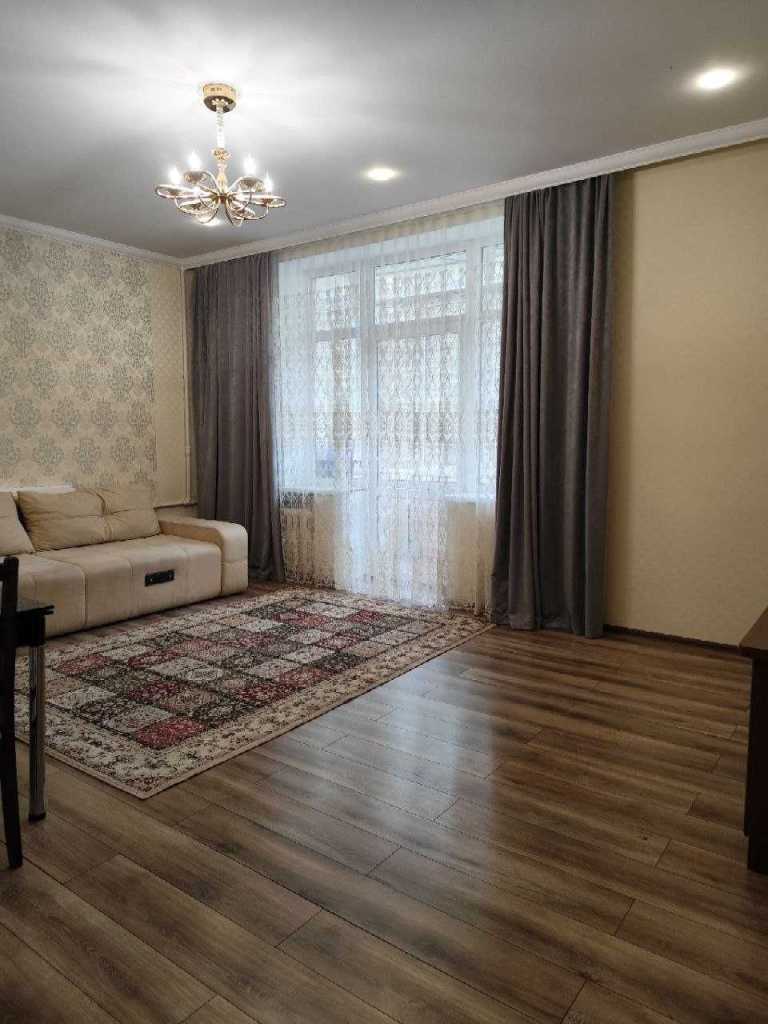 Продажа 4-комнатной квартиры 100 м², Гайок, 1