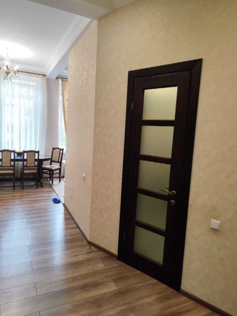 Продажа 4-комнатной квартиры 100 м², Гайок, 1