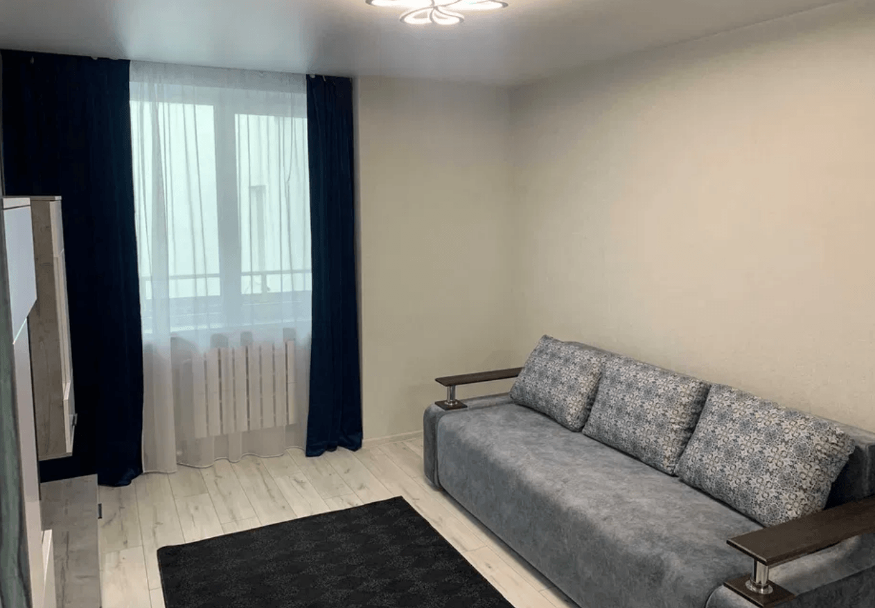 Продаж 1-кімнатної квартири 42 м²