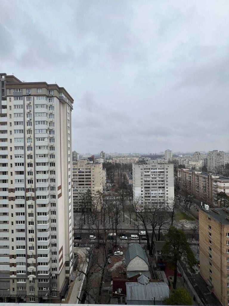 Продажа 2-комнатной квартиры 64 м², Львовская ул., 15