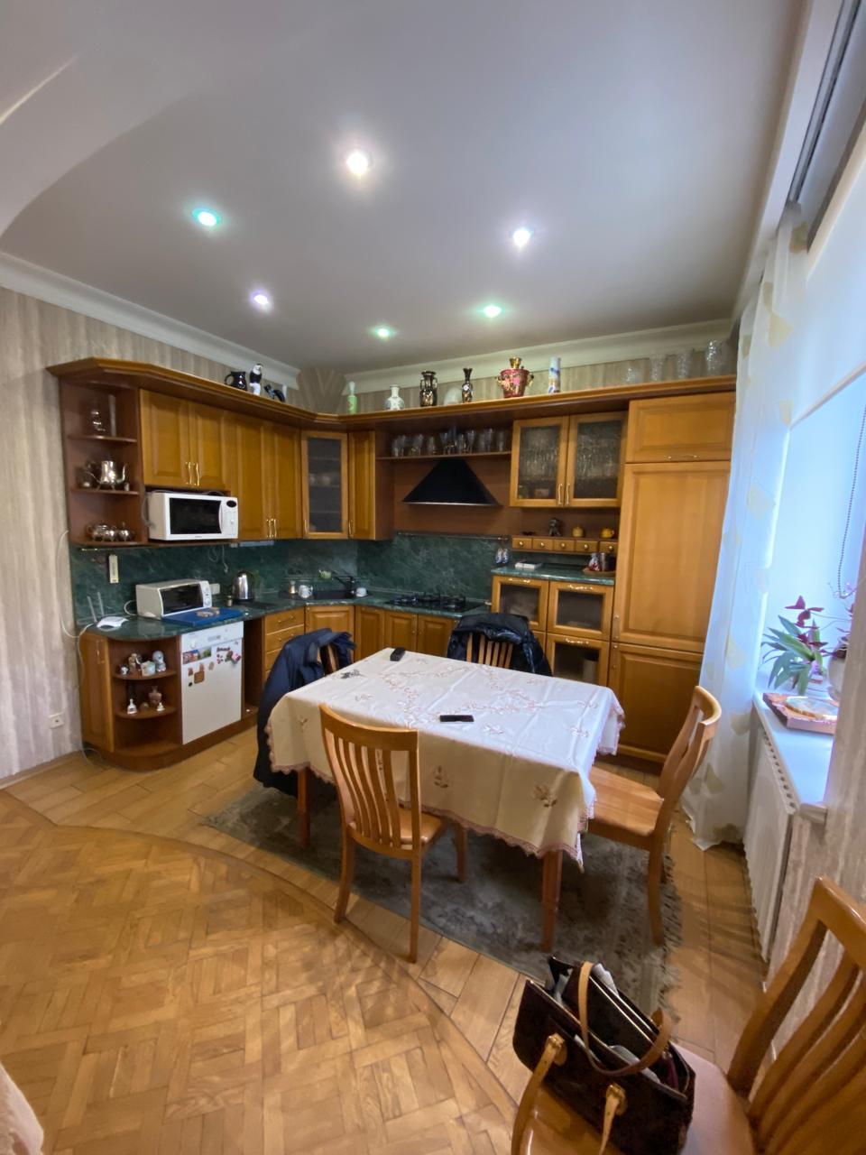 Продажа 2-комнатной квартиры 60 м², Харьковская ул.