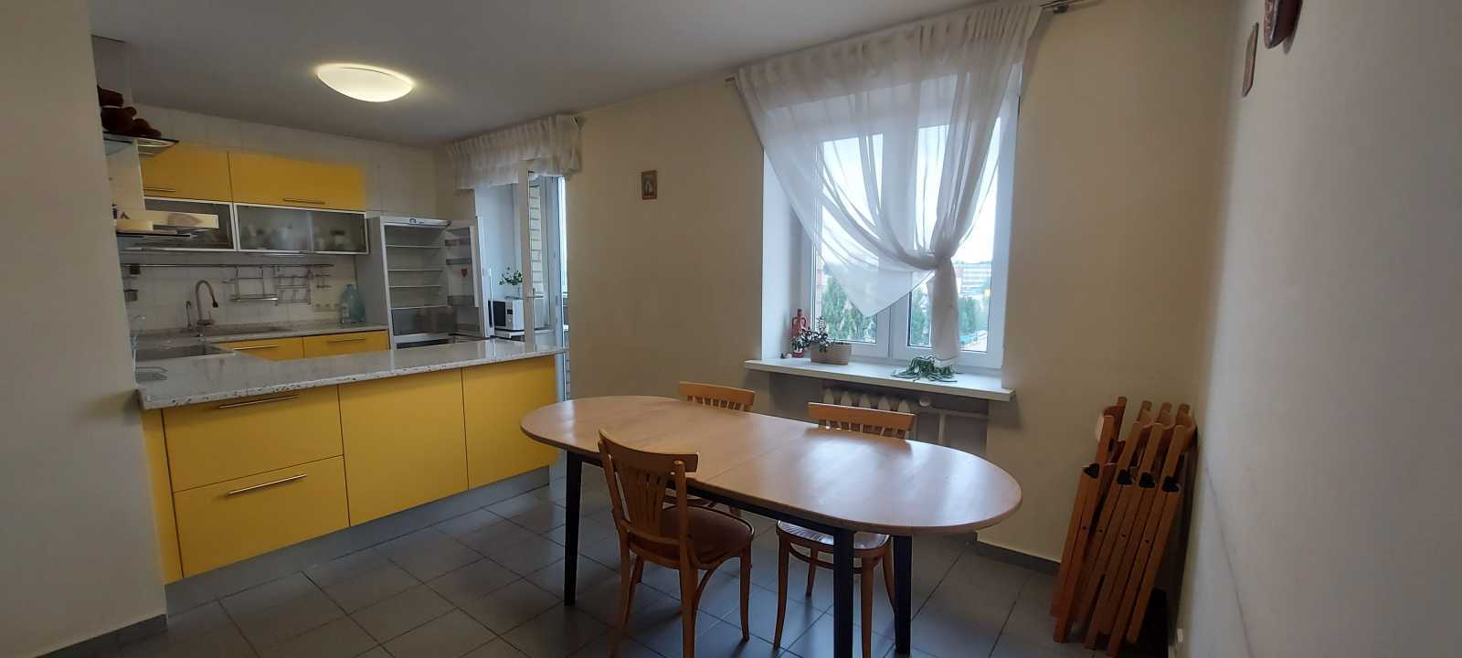 Продаж 4-кімнатної квартири 155 м², Олександра Довженка вул., 14/1