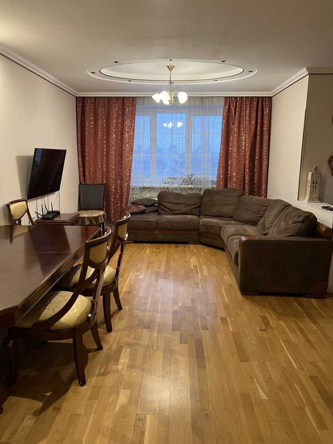 Аренда 3-комнатной квартиры 110 м², Голосеевская ул., 13