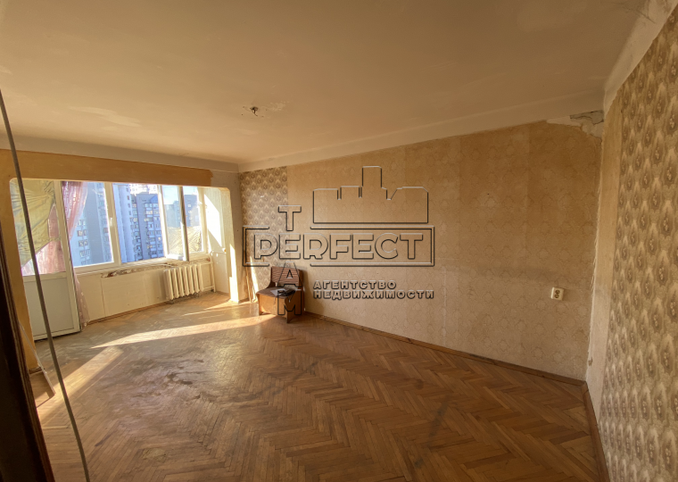 Продаж 1-кімнатної квартири 32 м², Мілютенка вул., 18