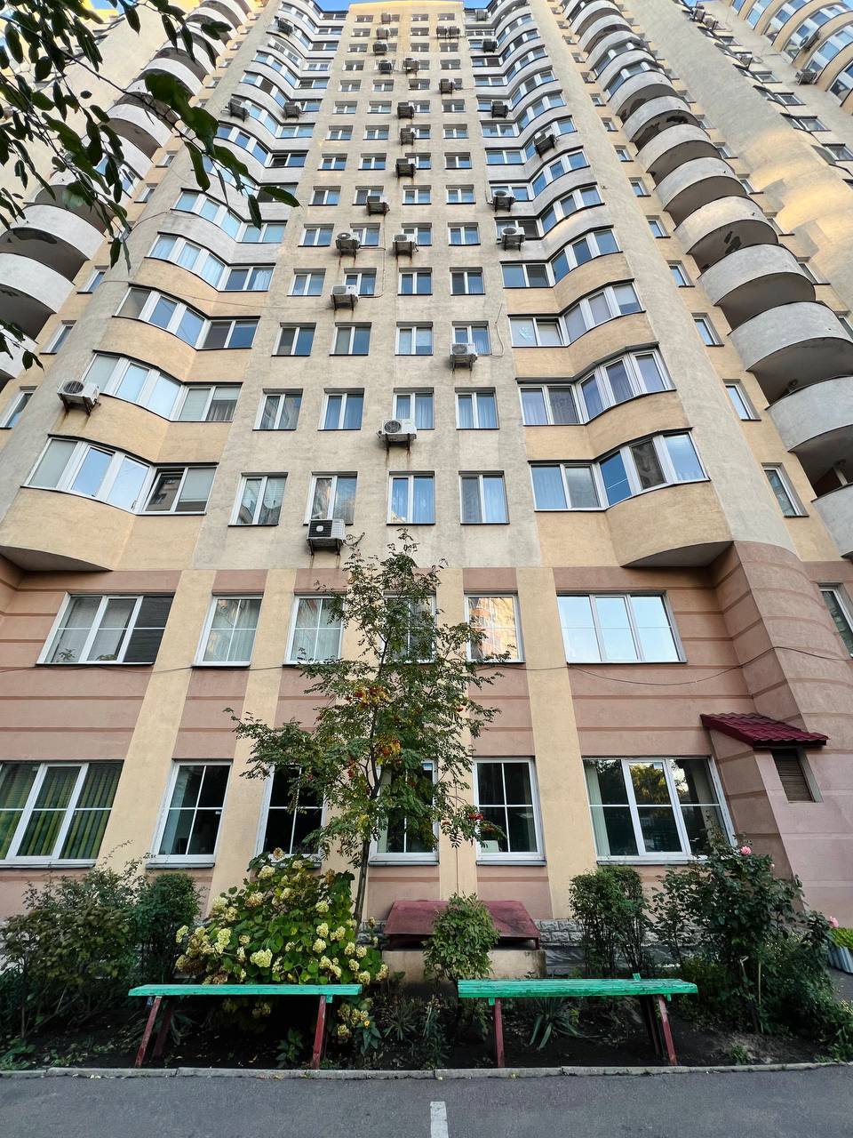 Продаж 1-кімнатної квартири 66 м², Освіти вул.