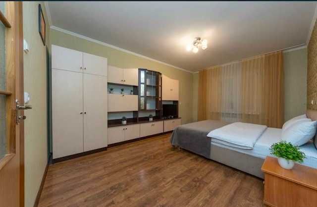 Продаж 1-кімнатної квартири 43 м²