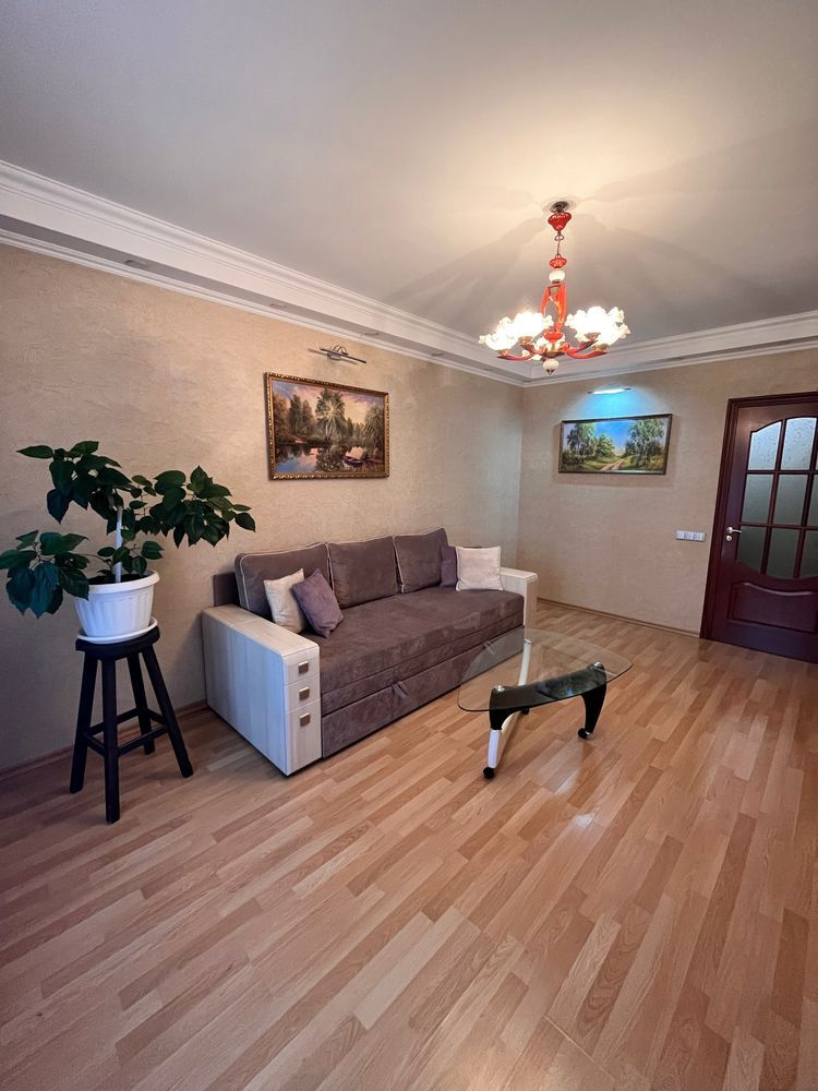 Продаж 3-кімнатної квартири 91 м²