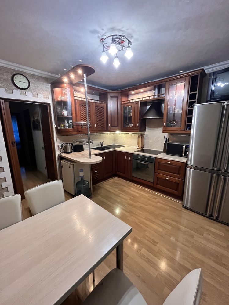 Продаж 3-кімнатної квартири 91 м²