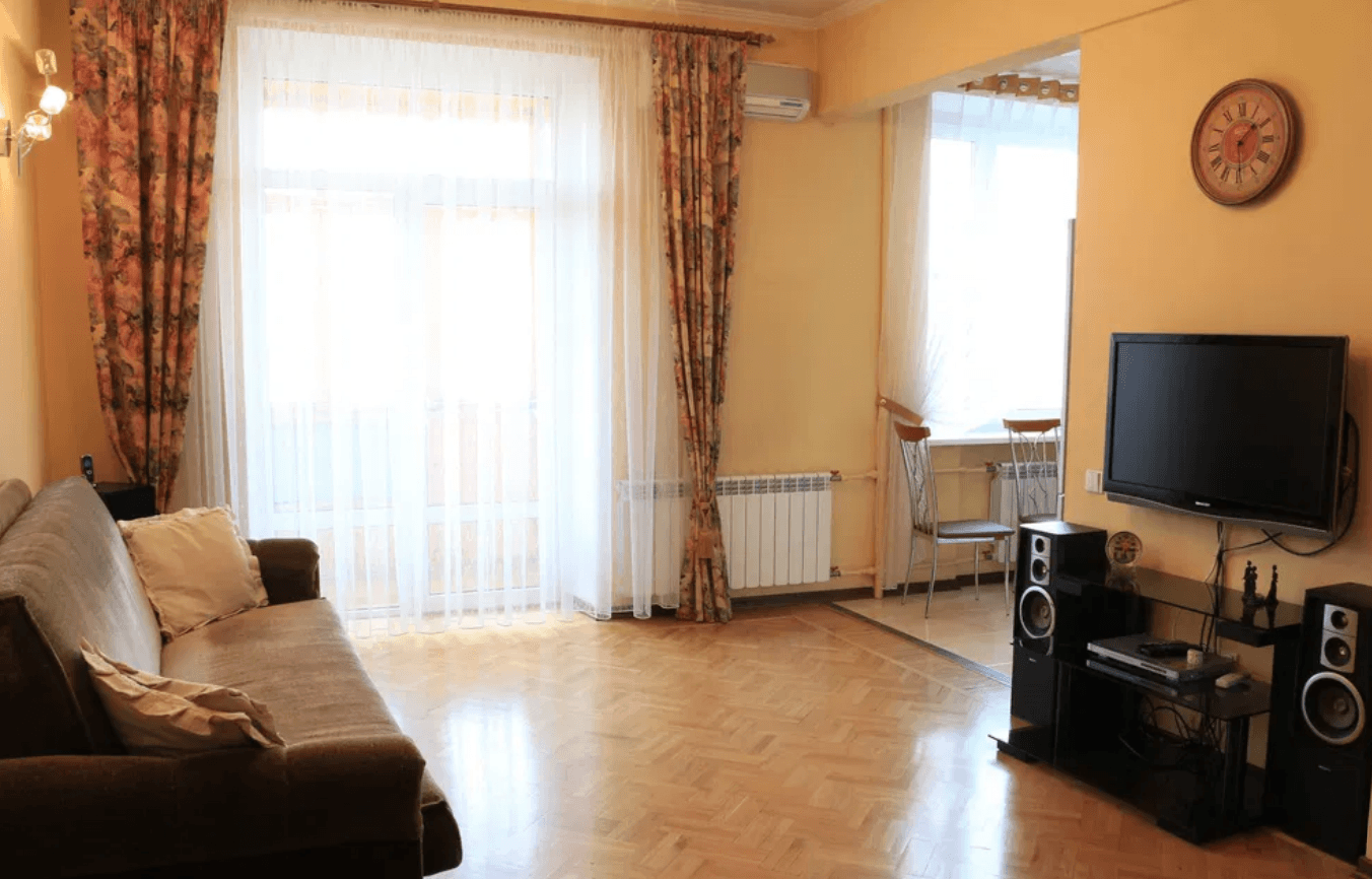 Продажа 2-комнатной квартиры 57 м²