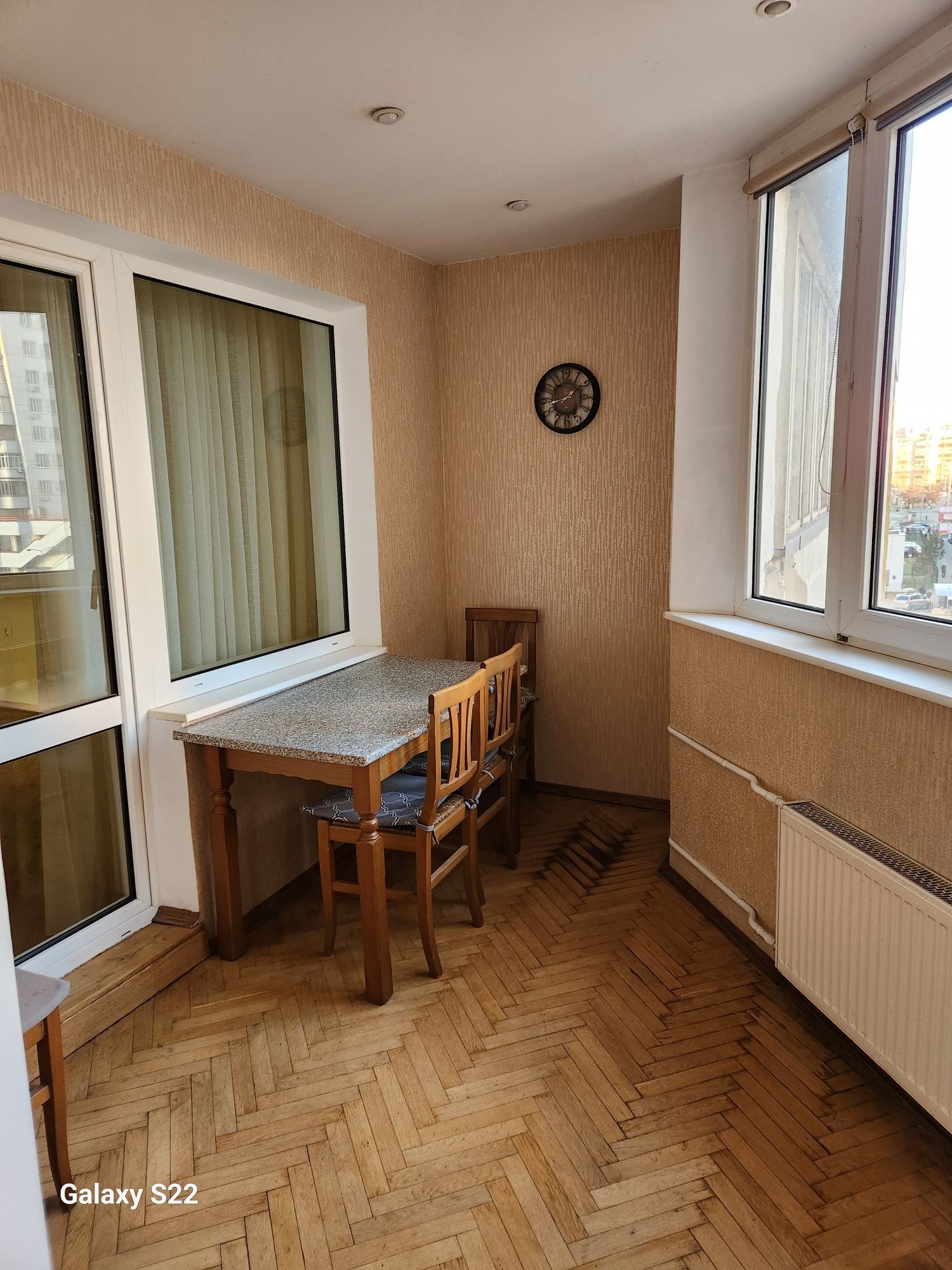 Продаж 4-кімнатної квартири 96 м²