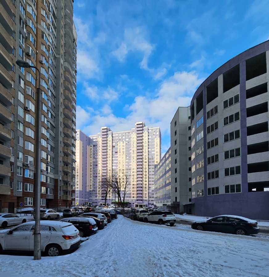 Продажа 3-комнатной квартиры 107 м², Пономарева ул., 26 К4