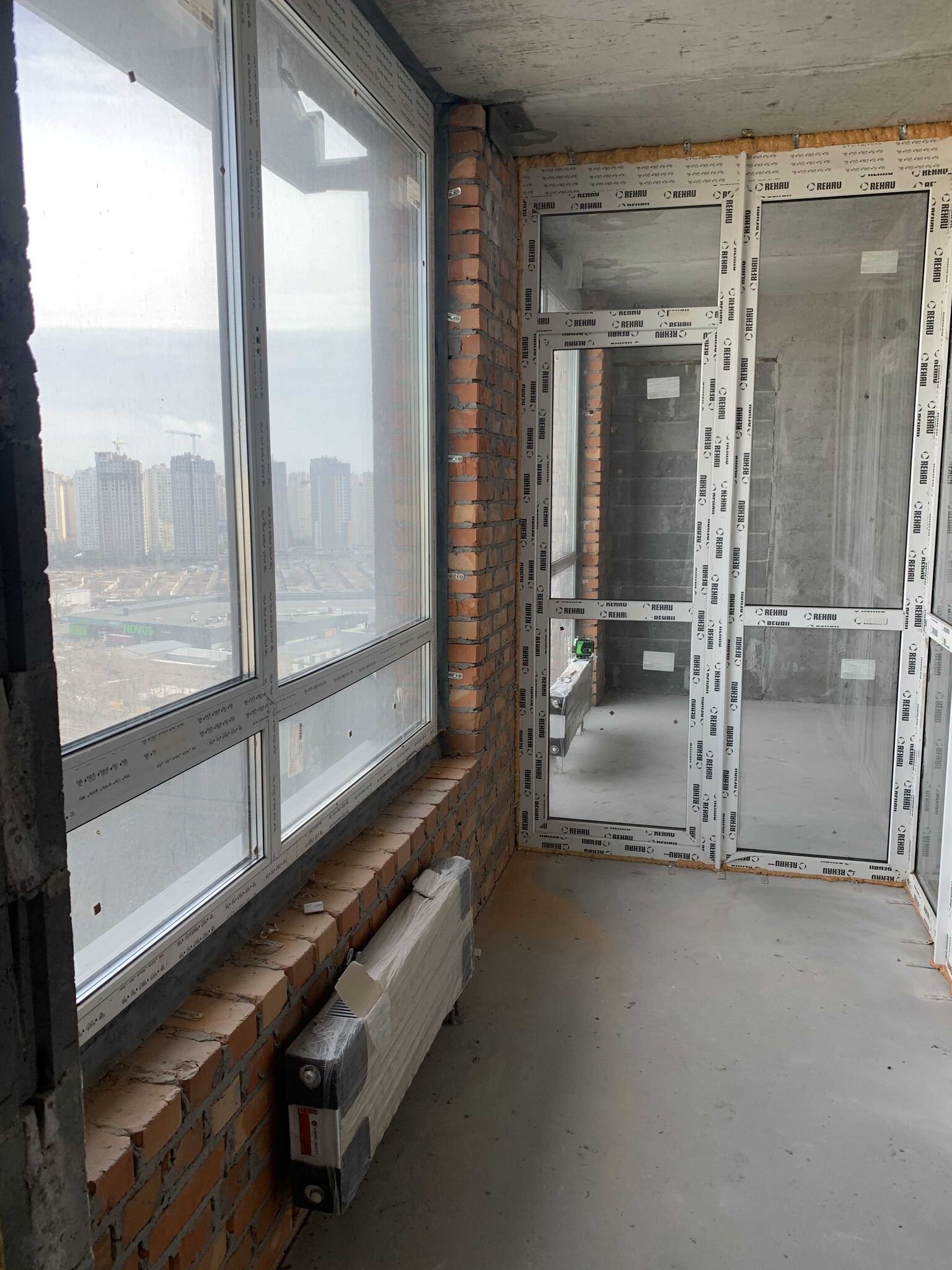 Продажа 2-комнатной квартиры 84 м²