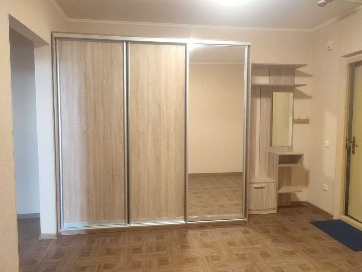 Оренда 1-кімнатної квартири 49 м², Ревуцького вул., 54