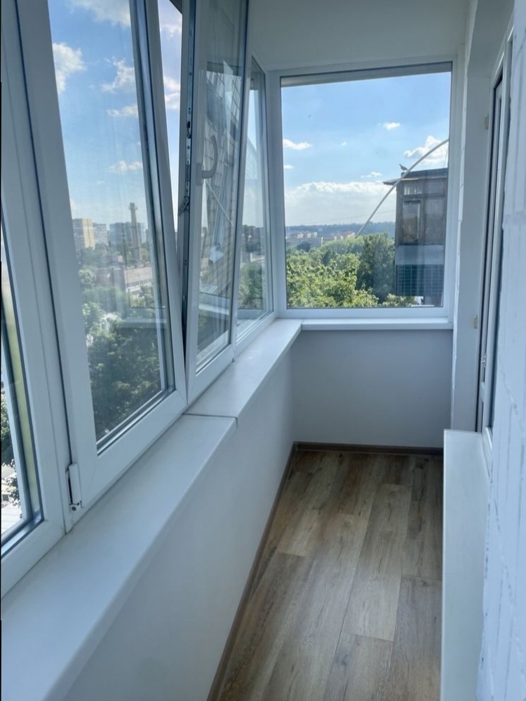 Продажа 1-комнатной квартиры 39 м², Тополь 1 ул.