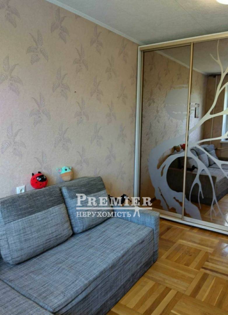 Продаж 4-кімнатної квартири 78 м², Марсельская вул.