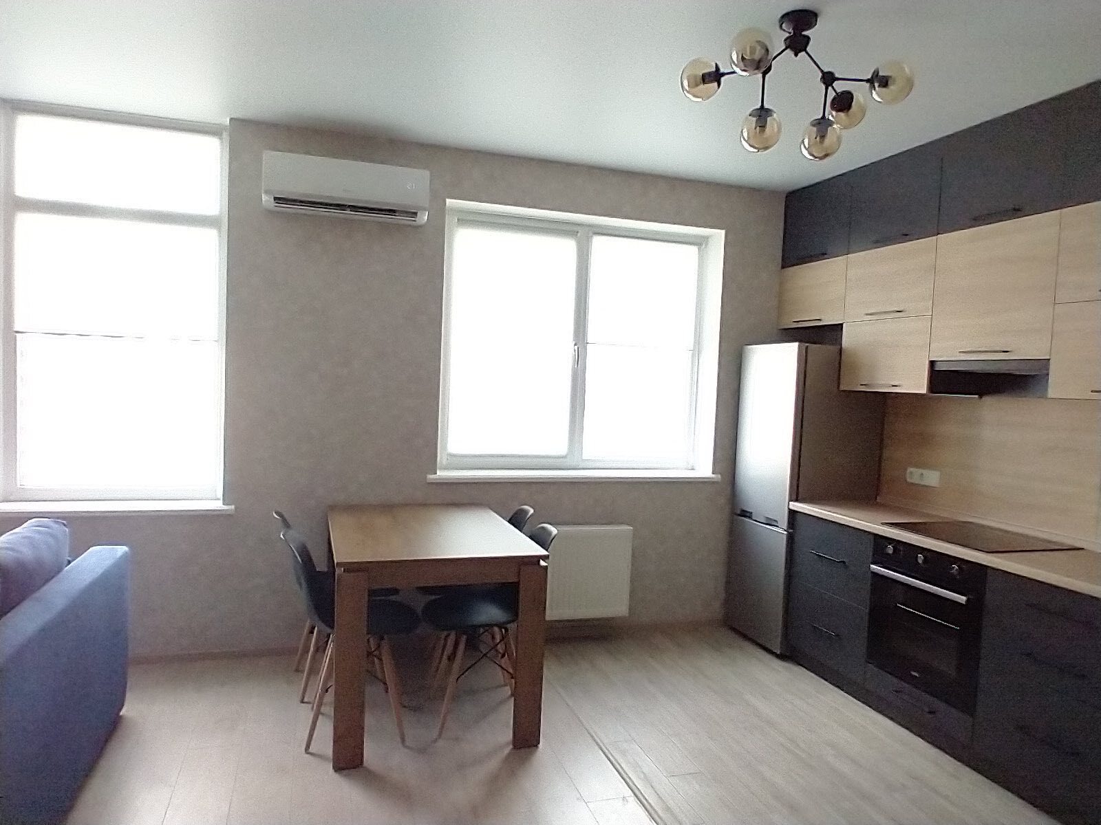 Продаж 1-кімнатної квартири 45 м², Академіка Сахарова вул.