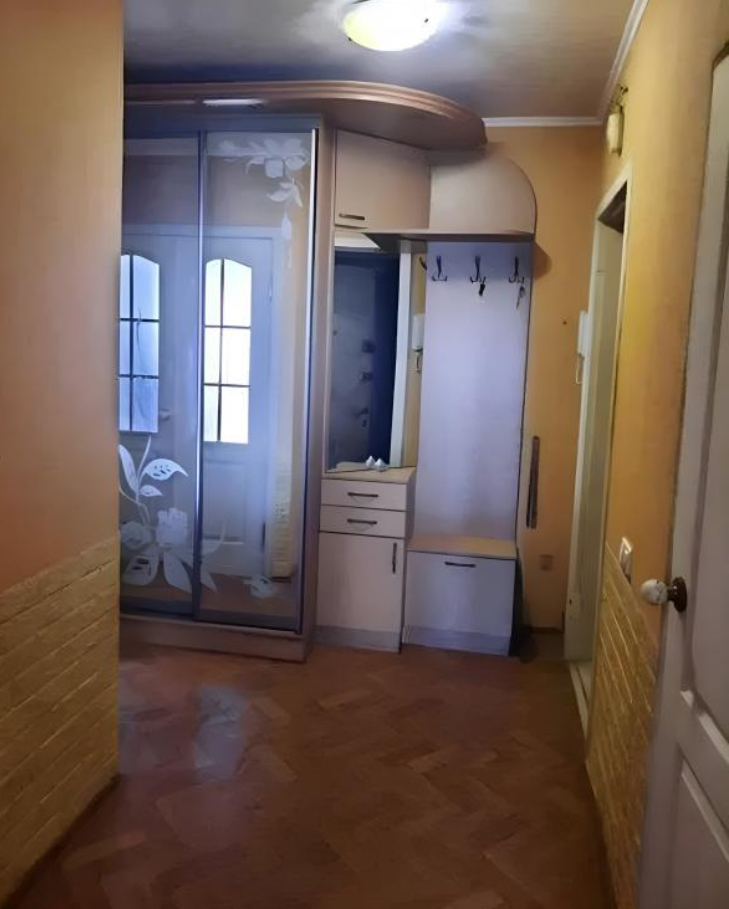 Продаж 1-кімнатної квартири 47 м², Полтавская вул., 10