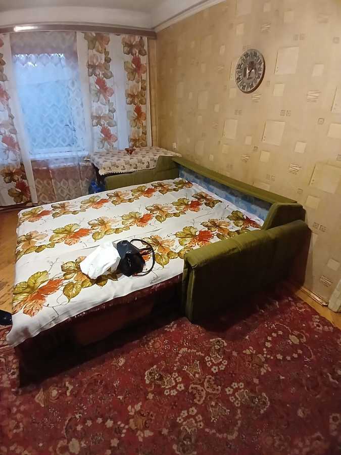 Аренда 3-комнатной квартиры 52 м², Строителей ул., 15